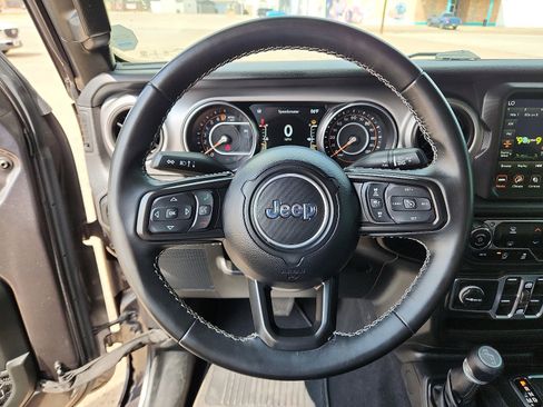 Used 2021 Jeep Gladiator Sport w/ Quick Order Package 24Q 80Th image 18