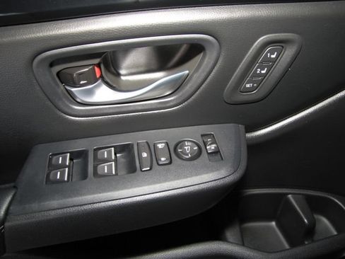 Certified 2025 Honda Pilot EX-L image 10
