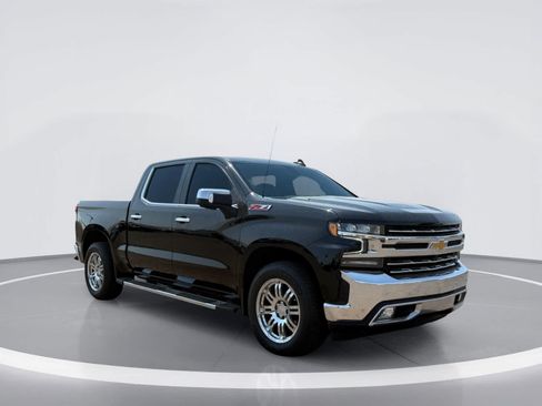 Used 2021 Chevrolet Silverado 1500 LTZ w/ LTZ Premium Package AWD/4WD image 5