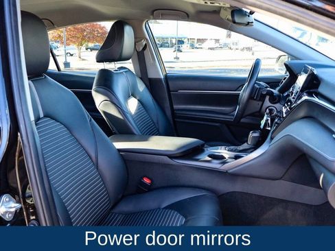 Used 2024 Toyota Camry SE image 15