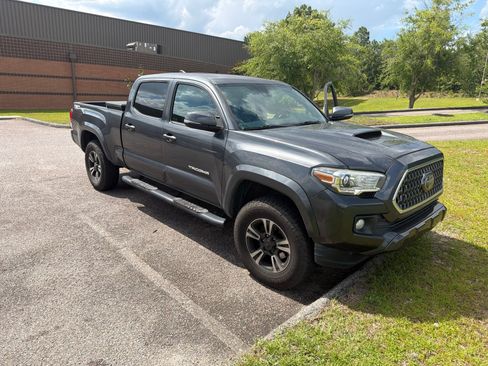 Used 2019 Toyota Tacoma TRD Sport RWD image 1