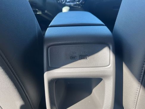 New 2026 Chevrolet Trax ACTIV w/ Sunroof Package FWD image 26