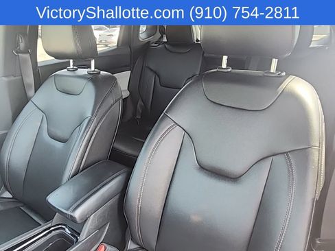 Used 2024 Jeep Compass Limited AWD/4WD image 4