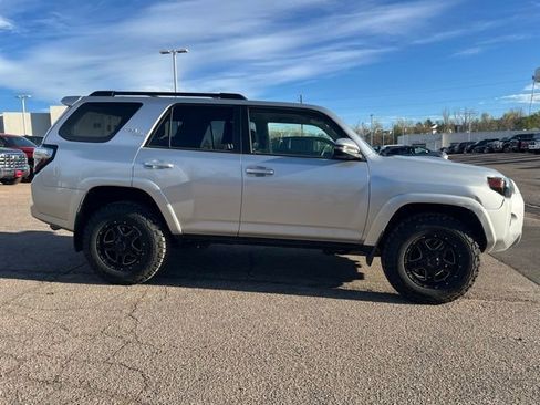 Used 2020 Toyota 4Runner TRD Off-Road Premium image 7