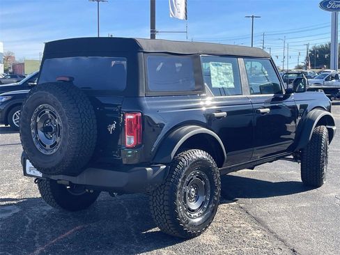 New 2025 Ford Bronco Base w/ Sasquatch Package image 3