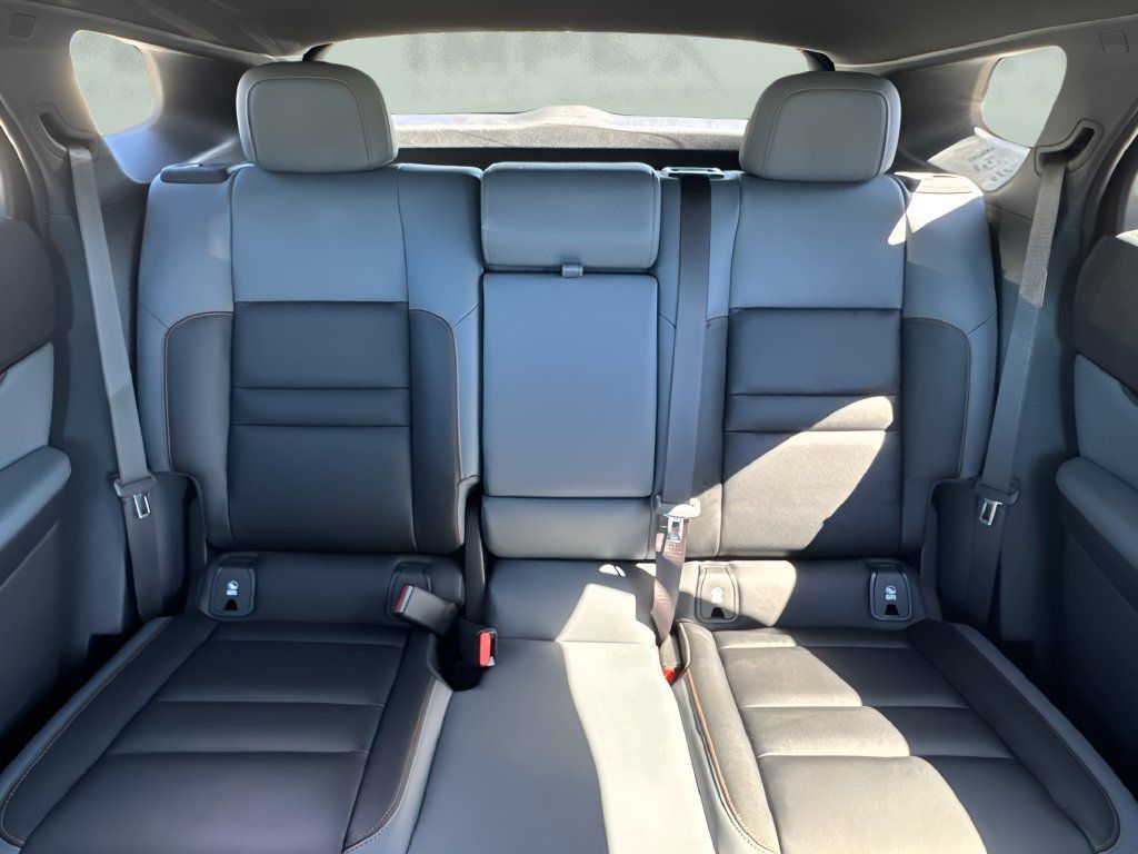 Used 2025 Honda Prologue Touring image 11