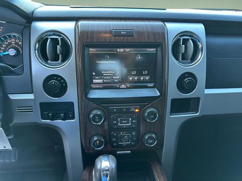 Used 2013 Ford F150 Lariat w/ Luxury Equipment Group image 16