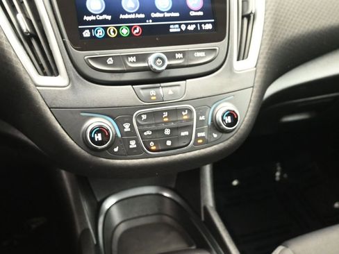 Used 2022 Chevrolet Malibu LT image 20