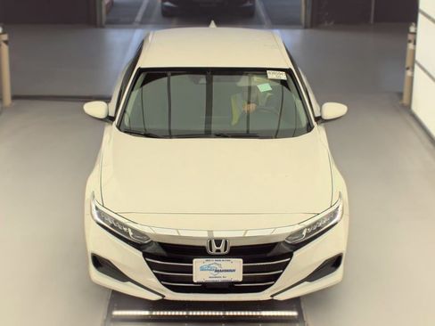 Used 2021 Honda Accord LX image 2