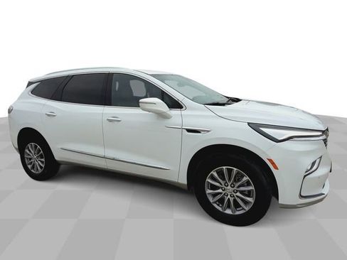 Used 2024 Buick Enclave Premium image 35