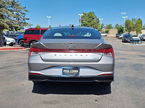 Used 2023 Hyundai Elantra Limited image 4