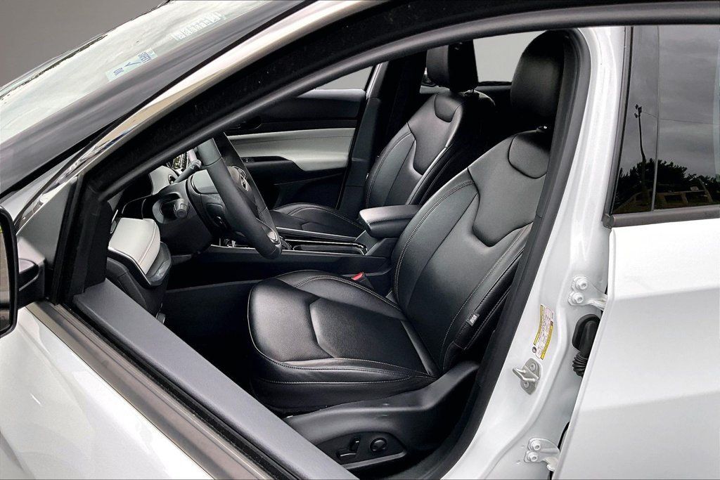 Used 2024 Jeep Compass Limited AWD/4WD image 22
