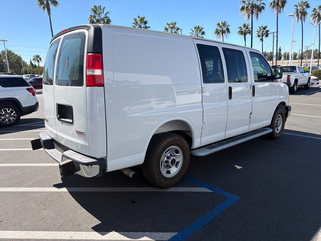 Used 2025 GMC Savana 2500 w/ Driver Convenience Package RWD image 6