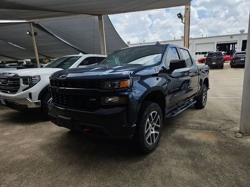 Used 2020 Chevrolet Silverado 1500 Custom Trail Boss w/ Custom Convenience Package AWD/4WD image 1