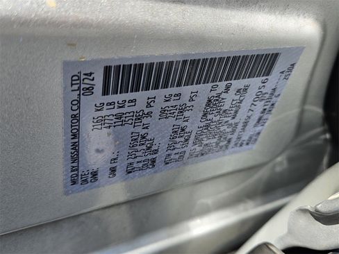 Certified 2025 Nissan Rogue S image 18