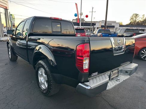 Used 2008 Nissan Frontier SE w/ SE Value Truck Pkg image 5