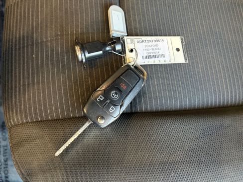 Used 2016 Ford F150 XLT w/ Equipment Group 302A Luxury AWD/4WD image 30