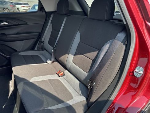 Used 2024 Chevrolet TrailBlazer LT w/ LT Cold Weather Package image 32