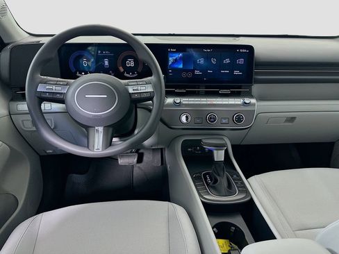 New 2026 Hyundai Kona SE image 17