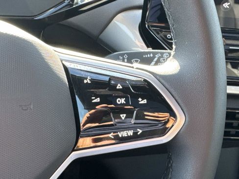 Certified 2023 Volkswagen ID.4 Pro S Plus image 19