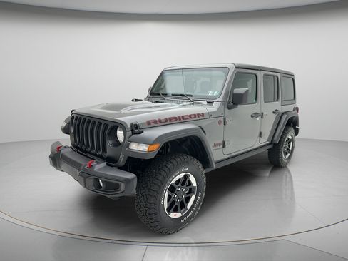 Used 2022 Jeep Wrangler Unlimited Rubicon w/ Cold Weather Group AWD/4WD image 3