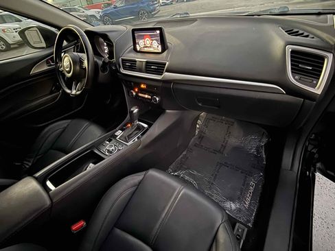Used 2018 MAZDA MAZDA3 Touring FWD image 52