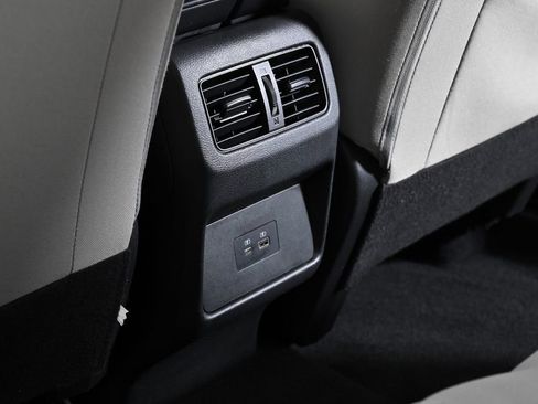 Certified 2023 Nissan Rogue SV image 29