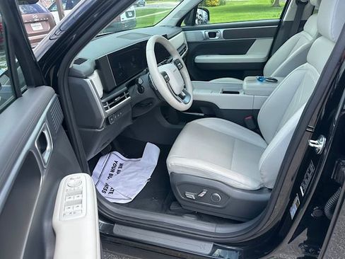 Used 2024 Hyundai Santa Fe SEL AWD/4WD image 15