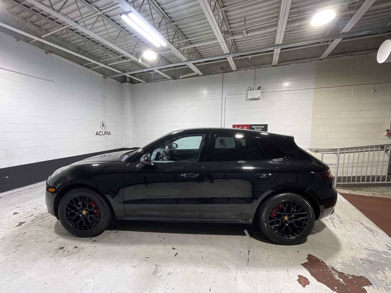 Used 2018 Porsche Macan GTS AWD/4WD image 3