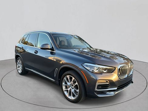 Used 2022 BMW X5 xDrive40i w/ Premium Package image 7