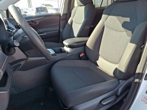 Used 2023 Toyota RAV4 LE image 14