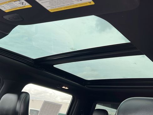 Used 2017 Ford F150 Lariat image 28