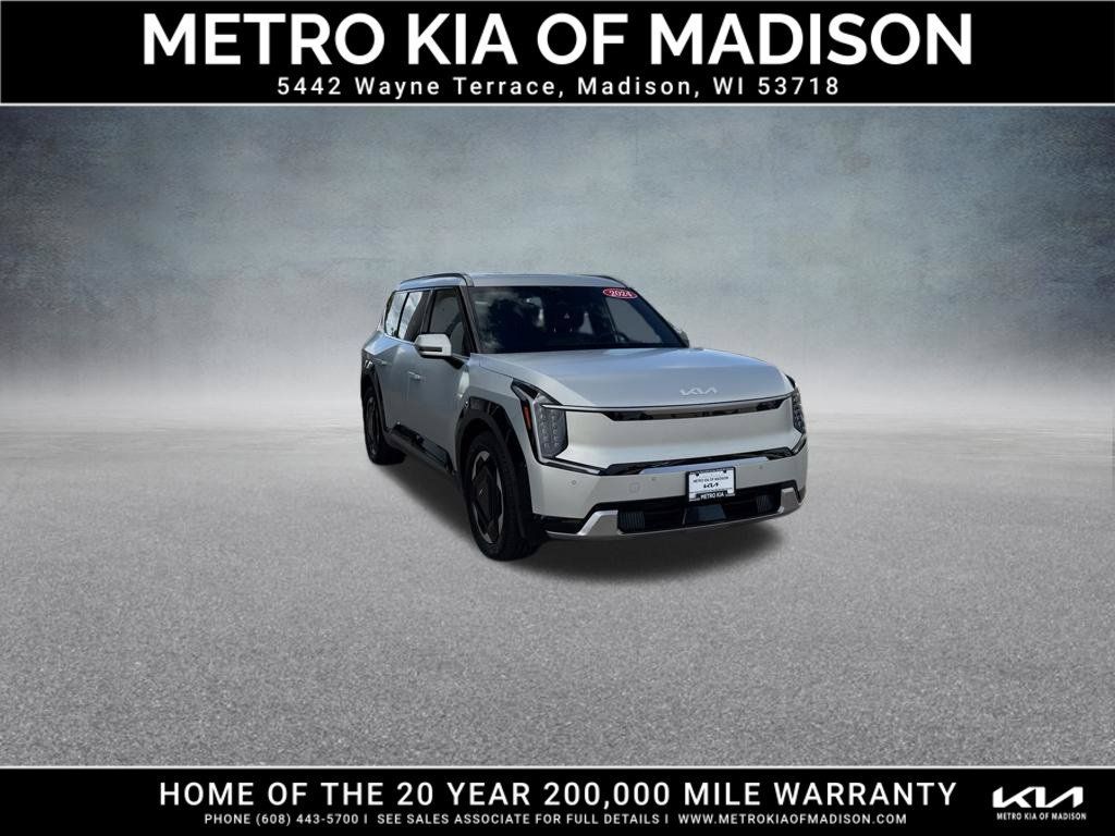 Used 2024 Kia EV9 Land AWD/4WD image 8