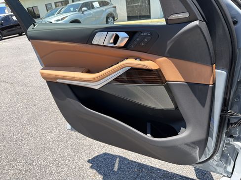 New 2027 BMW X7 xDrive40i w/ Executive Package AWD/4WD image 15