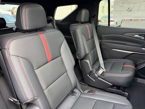 New 2026 Chevrolet Traverse RS w/ LPO, Floor Liner Package AWD/4WD image 14