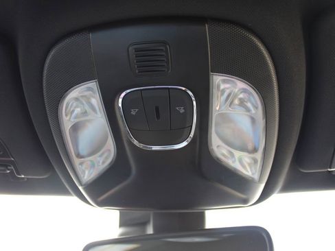 Used 2025 Jeep Compass Limited AWD/4WD image 35