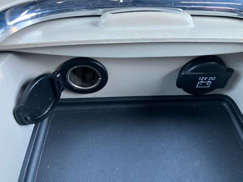 Used 2019 Dodge Grand Caravan SXT image 25