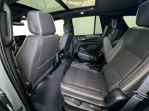 Used 2023 GMC Yukon SLT w/ SLT Luxury Package AWD/4WD image 28
