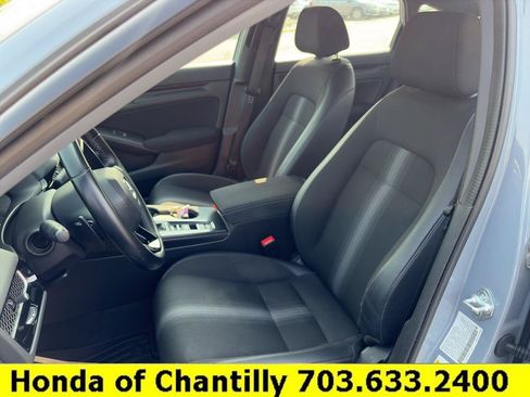 Used 2023 Honda Civic Sport image 23