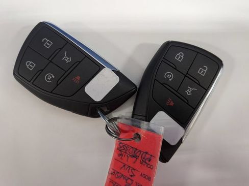 Used 2023 Buick Envision Avenir FWD image 40