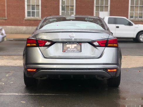 Used 2021 Nissan Altima 2.5 SV FWD image 5
