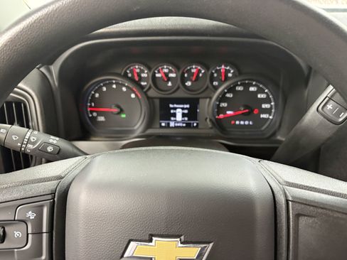 Used 2024 Chevrolet Silverado 2500 Custom w/ Custom Value Package AWD/4WD image 31