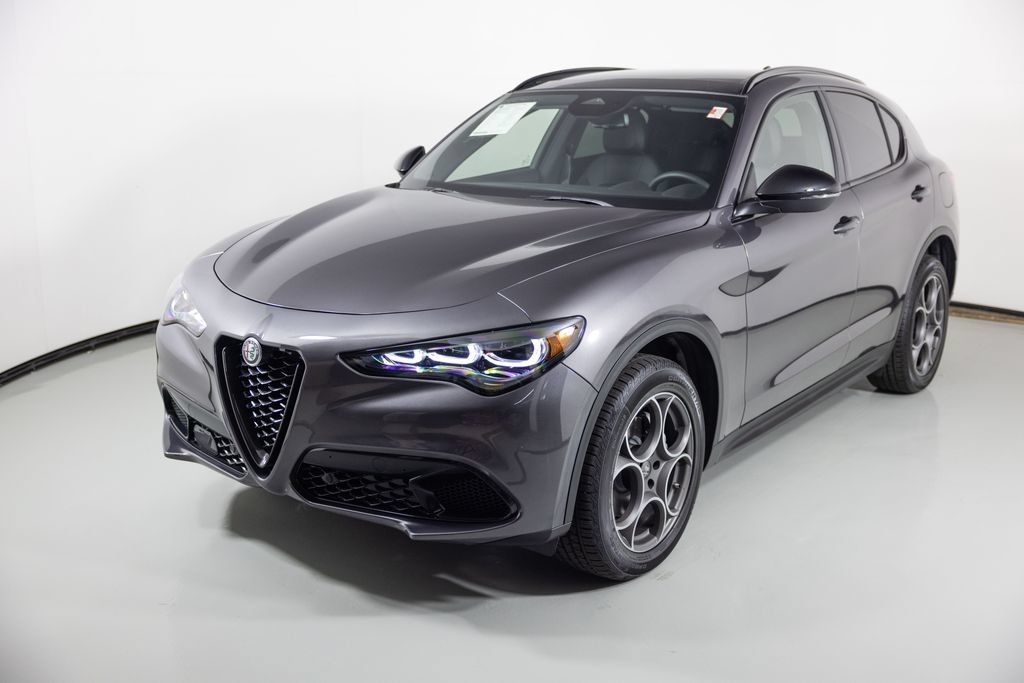 New 2026 Alfa Romeo Stelvio Sprint AWD/4WD image 9