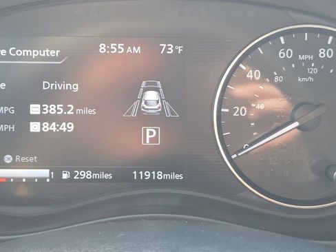 Used 2023 Nissan Kicks SR w/ SR Premium Package FWD image 28