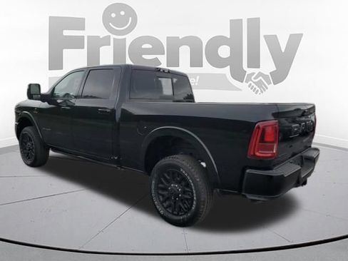 Used 2025 RAM 2500 Limited AWD/4WD image 3