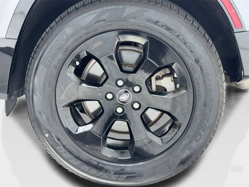 Used 2024 Land Rover Defender 110 X-Dynamic SE image 59