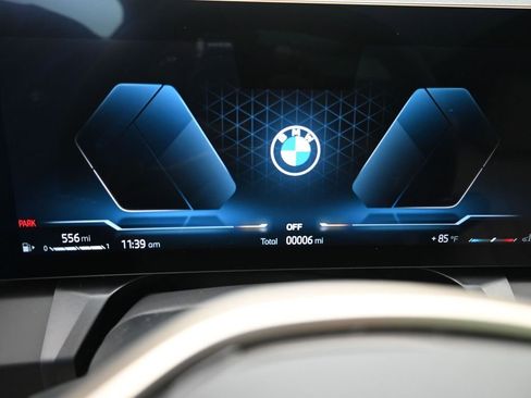 Used 2025 BMW X3 xDrive30i w/ Premium Package image 16