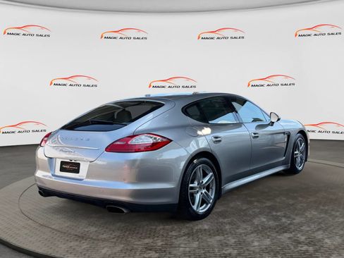 Used 2012 Porsche Panamera 4 image 10