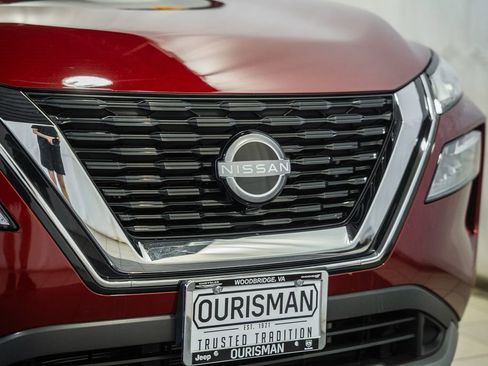 Used 2023 Nissan Rogue SV w/ SV Premium B Package AWD/4WD image 14