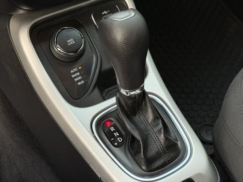 Used 2019 Jeep Compass Sport AWD/4WD image 26